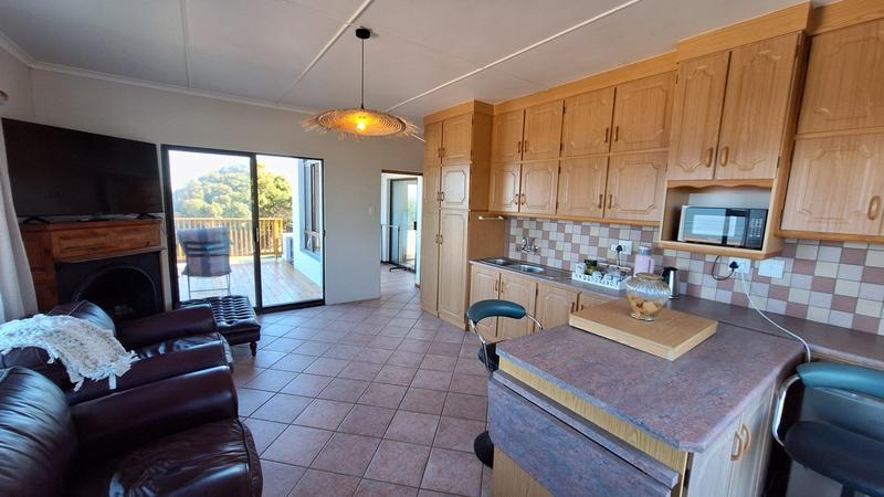 5 Bedroom Property for Sale in Reebok Western Cape